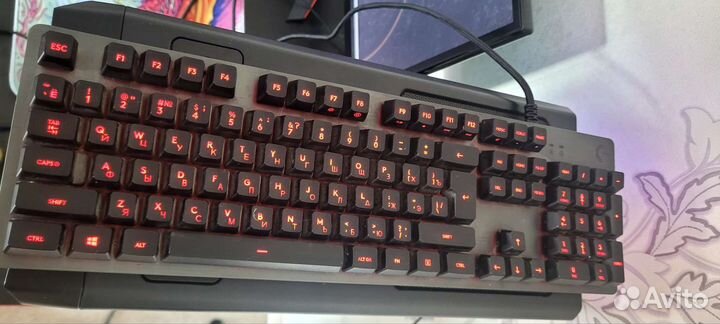 Игровая клавиатура Logitech g413