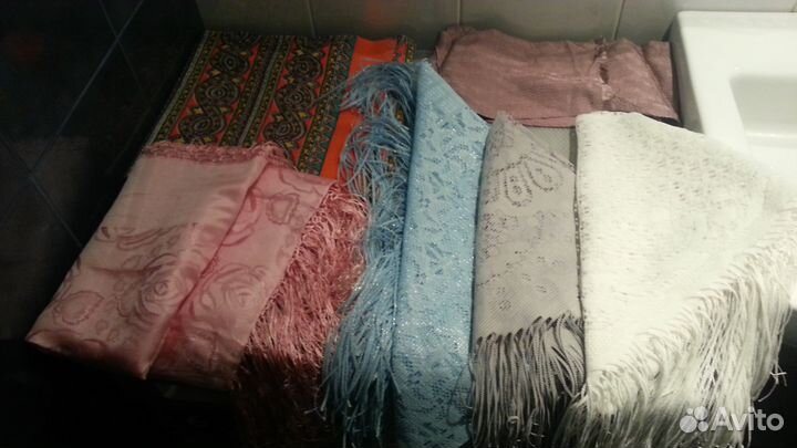 Платок, шаль, косынка с бахромой, шарф, кашне СССР