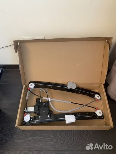 Передний правый стеклоподъемник Jaguar XF X250