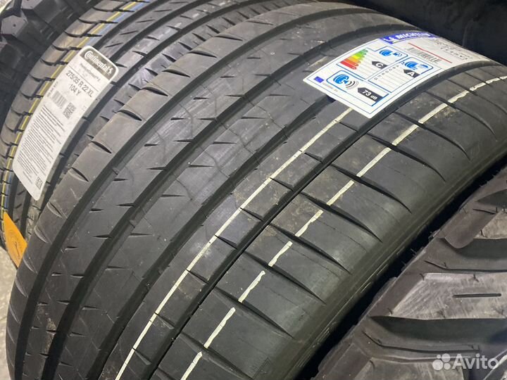 Michelin Pilot Sport 4 SUV 335/30 R23
