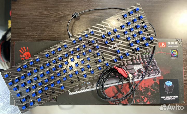 Механическая клавиатура Bloody B810R