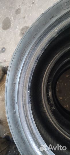 Constancy LY566 215/45 R18