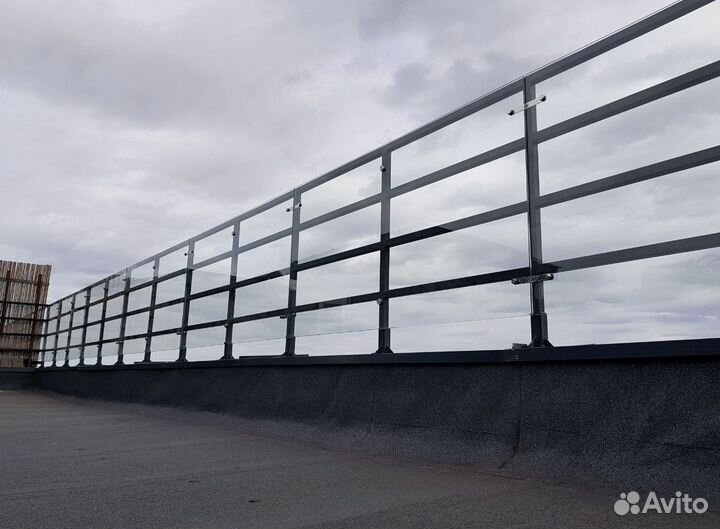 Стеклянные ограждения для балконов и терасс