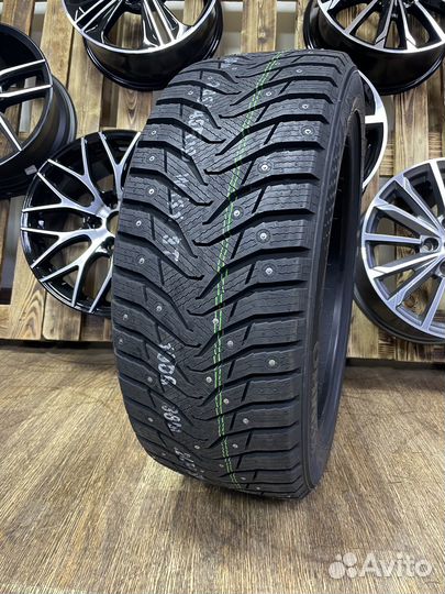 Kumho WinterCraft Ice WI31 235/40 R18 95T