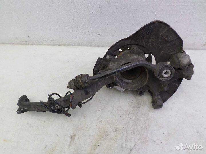 Кулак поворотный левый Mercedes S-klasse W220