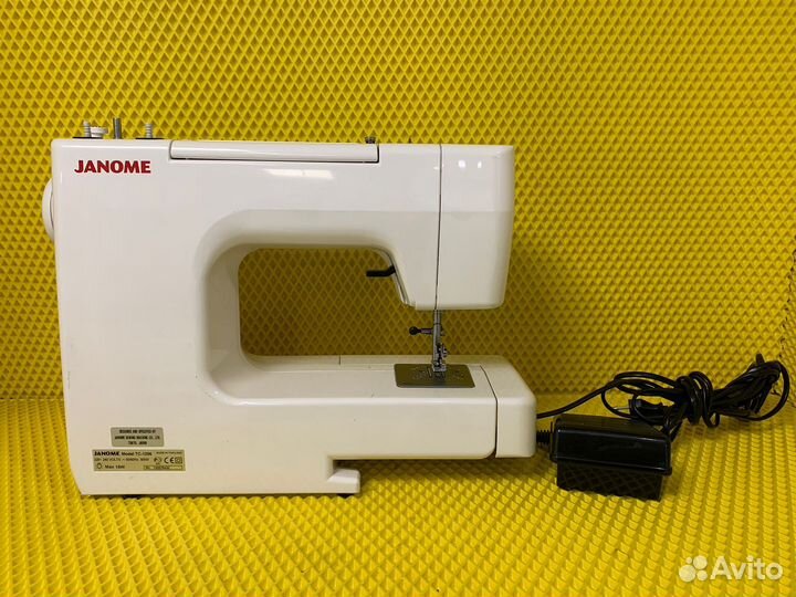 Швейная машина Janome TC-1206 белый (бб252/1)