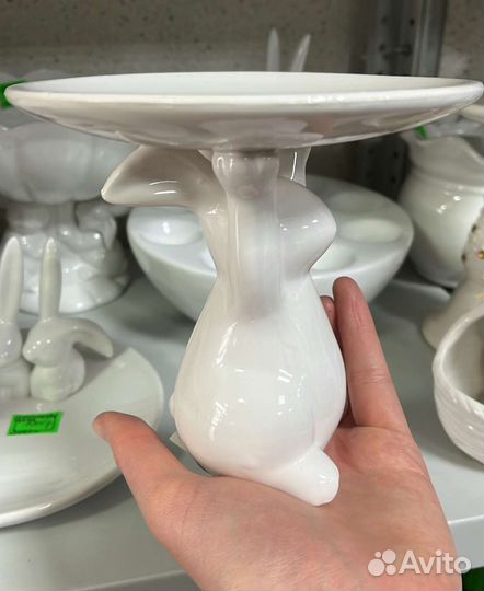 Статуэтки фарфоровые, конфетницы зайка