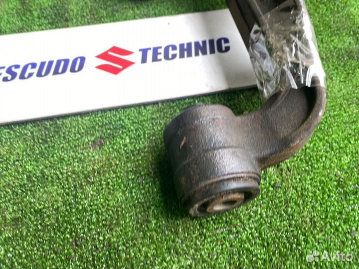 Верхний рычаг задний левый Suzuki Grand