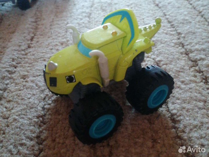 Вспыш и его друзья, чудо машинки