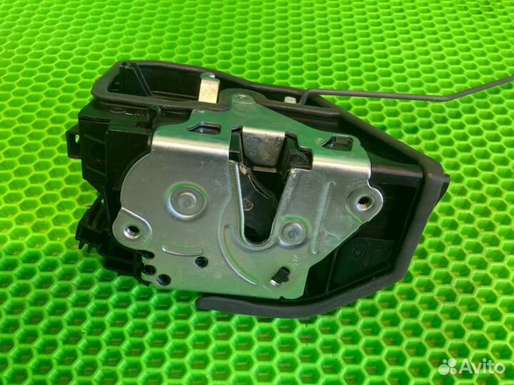 Замок боковой двери задний правый Bmw X5 E70