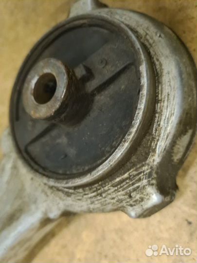 Рычаг подвески нижний левый Nissan Murano Z51