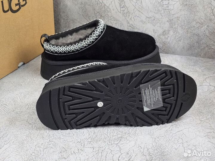 Ugg Tazz Platform black