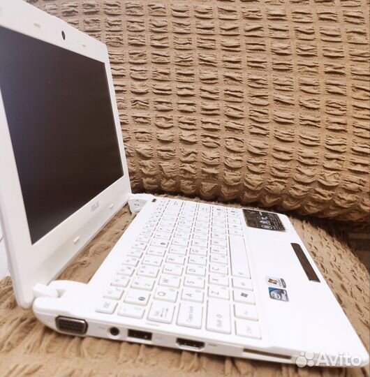 Мини-ноутбук Asus 10 дюймов + бонус - сумка