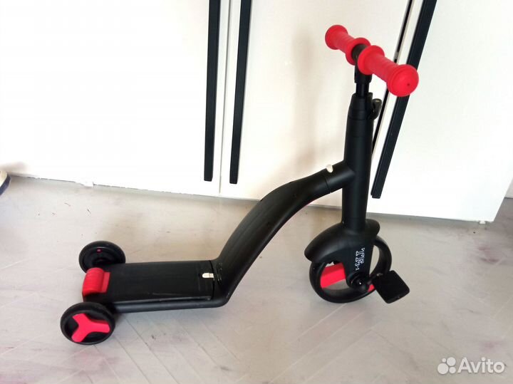 Детский самокат 3 в 1 от года до 4 лет