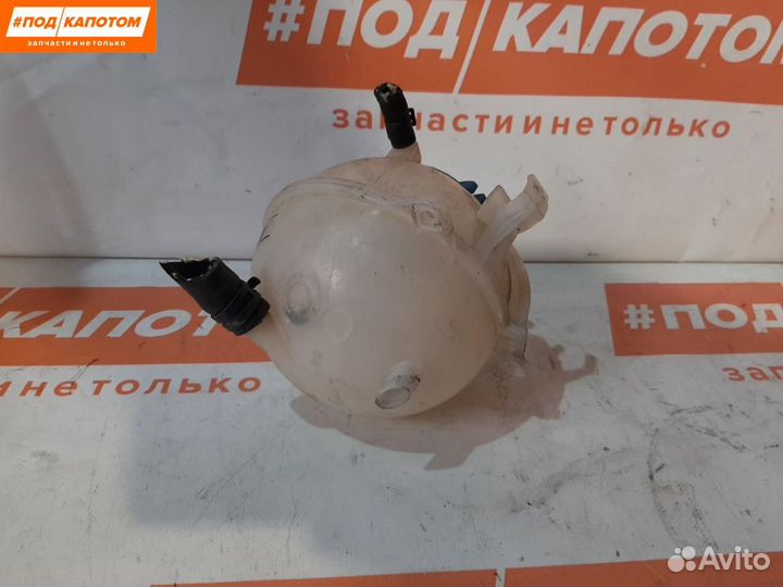 Бачок расширительный Volkswagen Golf 6 2011