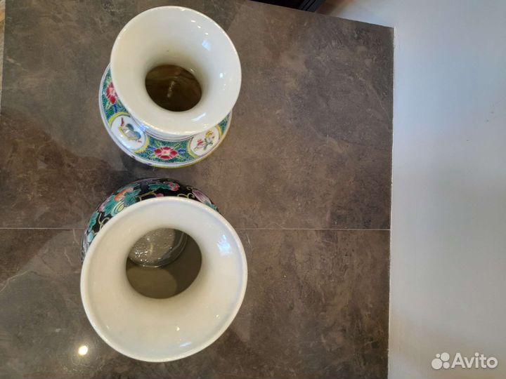 Две вазы Япония, фарфор