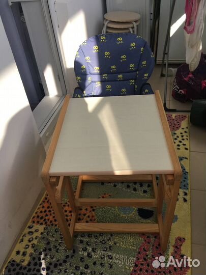 Детский стульчик для кормления деревянный