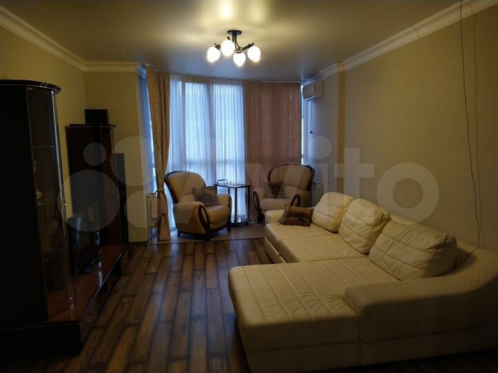 2-к. квартира, 88 м², 9/9 эт.