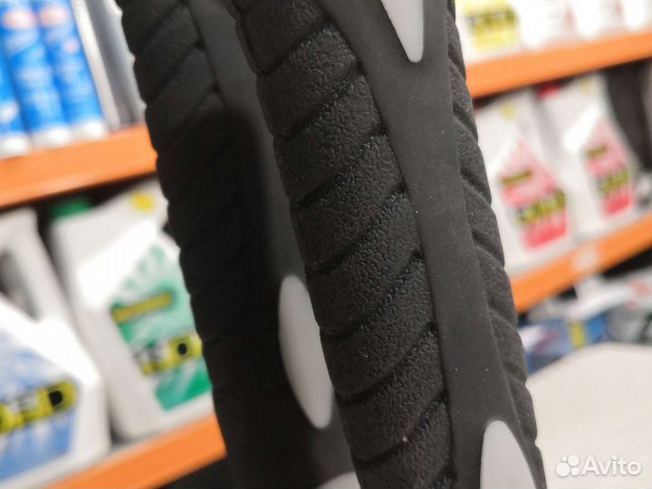 Кувалда с фиберглассовой рукояткой 1.25 кг thorvik