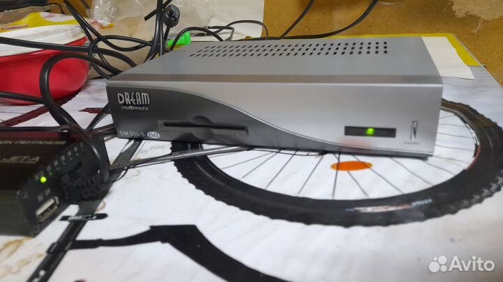 Цифровая тв приставка 3 штуки