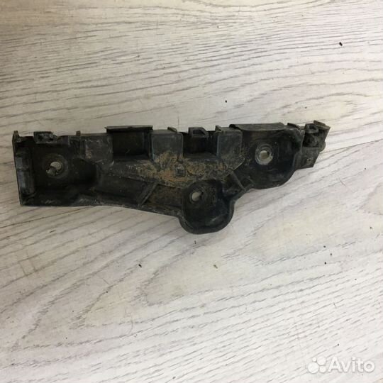 Кронштейн крепление бампера Renault logan 2 Лев