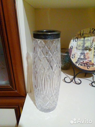 Ваза для цветов с серебряным ободком