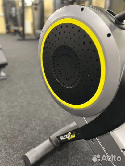 Гребной тренажер Altezani R150