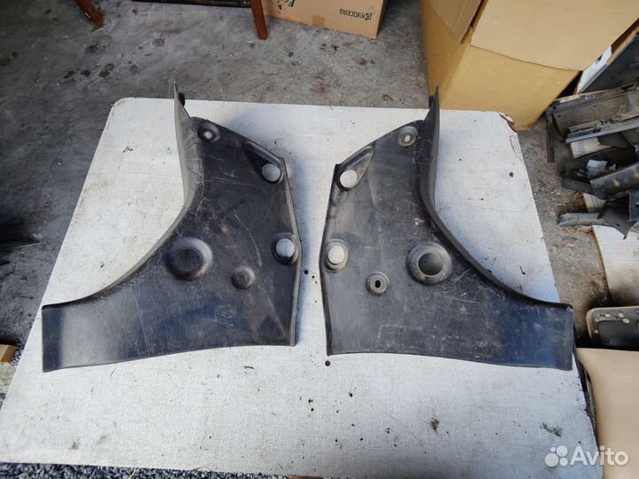 Обшивка багажника Ford Focus 1