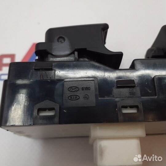 Блок управления стеклоодъемниками 93570-4H500wk H