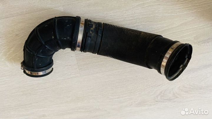 Патрубок воздушного фильтра Opel Astra J GTC