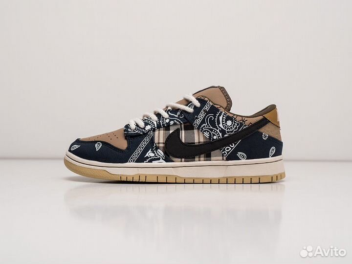 Данки Nike SB Dunk Low Travis Scott Cactus Jack