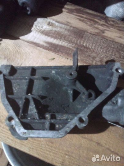 Крышка передня двиготеля газель