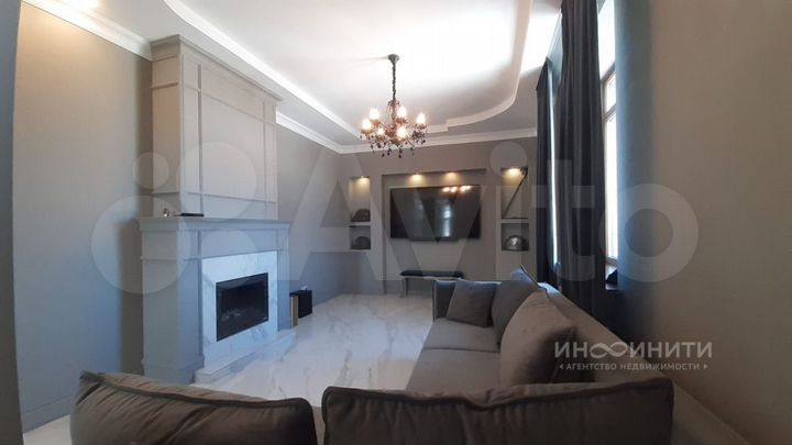 Коттедж 199 м² на участке 10,3 сот.