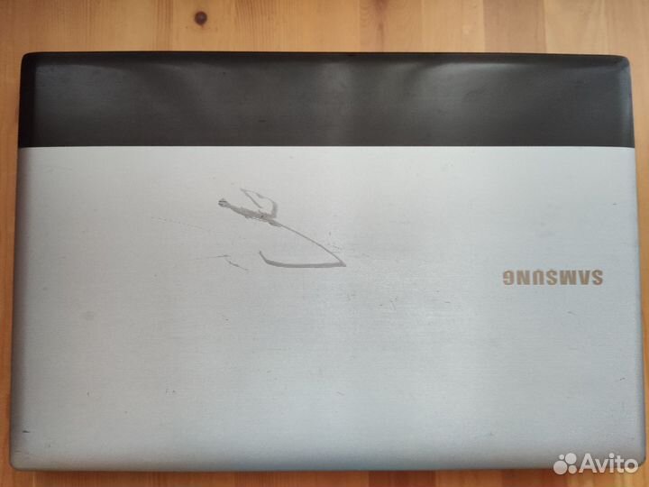 Ноутбук Samsung NP-RV520