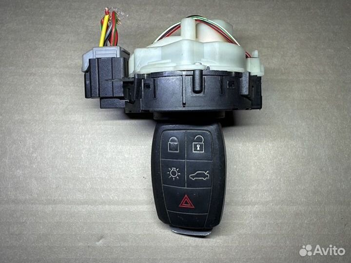 Замок зажигания Volvo V50 MW B5254T 2010