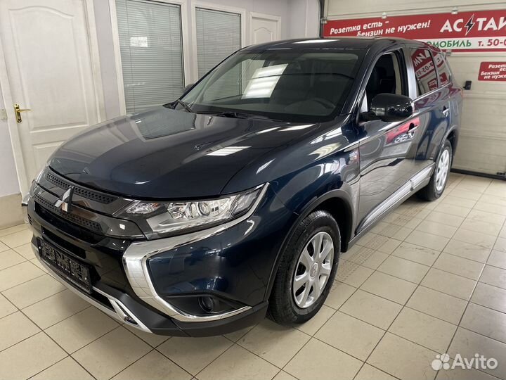 Mitsubishi Outlander 2.0 CVT, 2021, 1 600 км