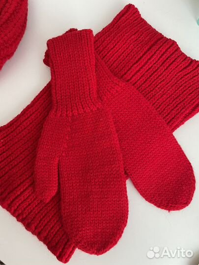 Комплект шапка, шарф и варежки