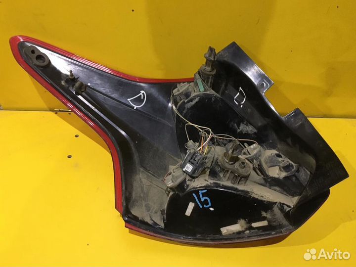 Фонарь задний правый Ford Focus 3 2010–2015