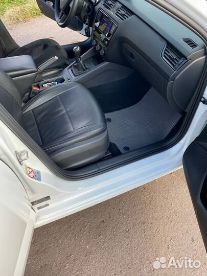 Skoda Octavia 1.6 МТ, 2018, 128 000 км