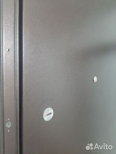 Дверь входная металлическая