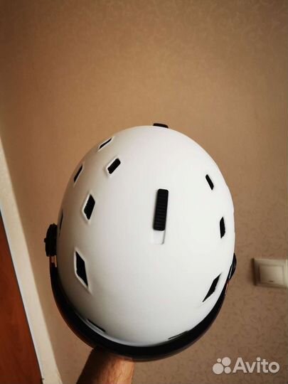 Шлем горнолыжный белый