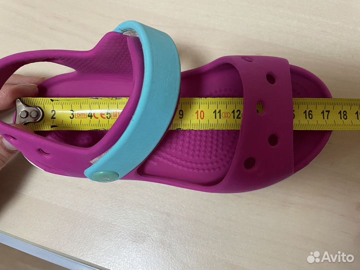 Сандали crocs C10