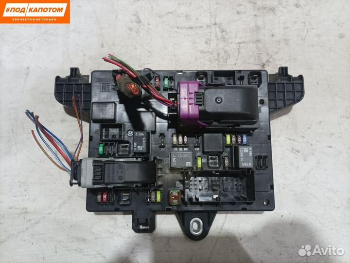 Блок предохранителей Opel Astra J (2009 - 2012)