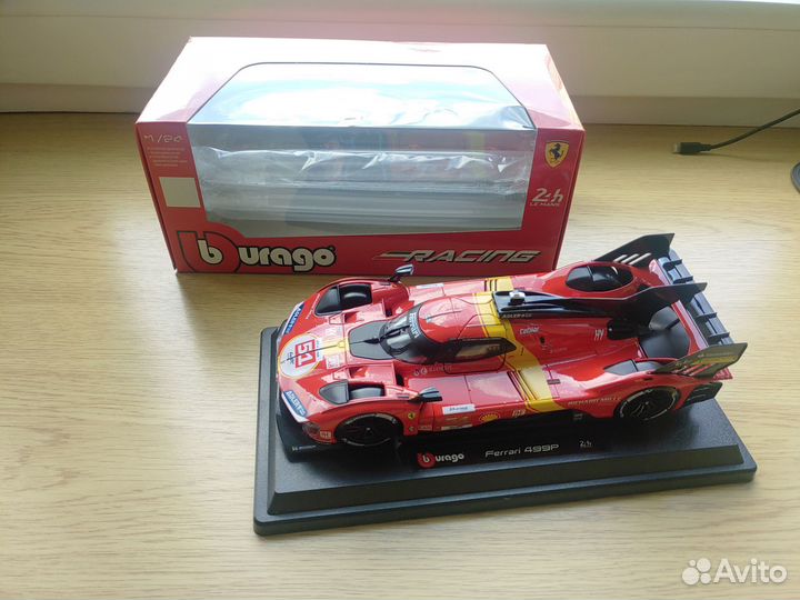 Коллекционная модель Bburago Ferrari 499p