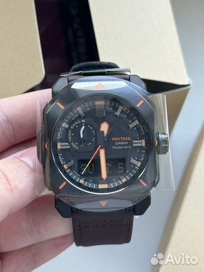 Casio Pro Trek PRW-6900YL-5JF