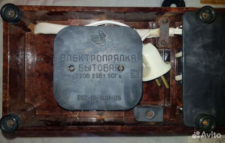 Электрическая прялка бытовая