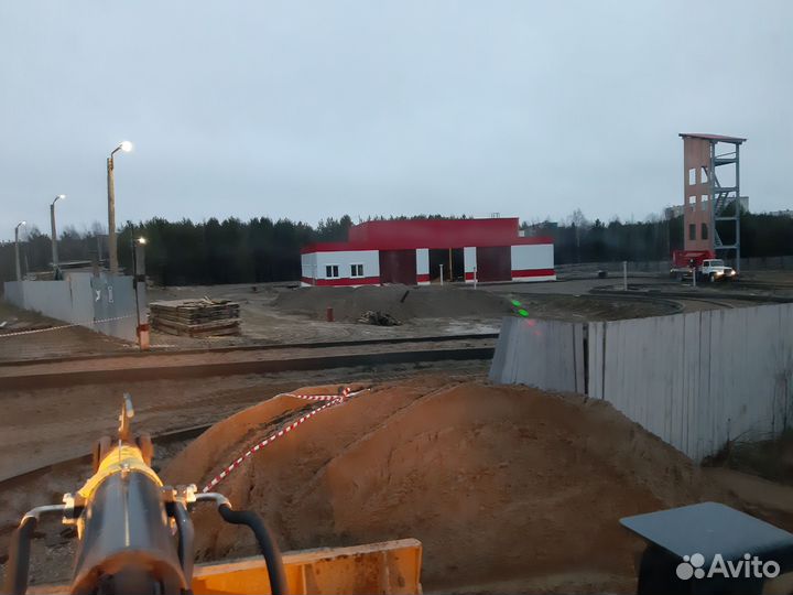 Трактор и точка