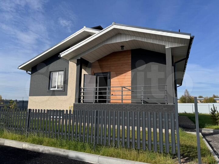 Дом 220 м² на участке 10 сот.