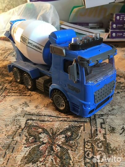 Бетономешалка игрушка