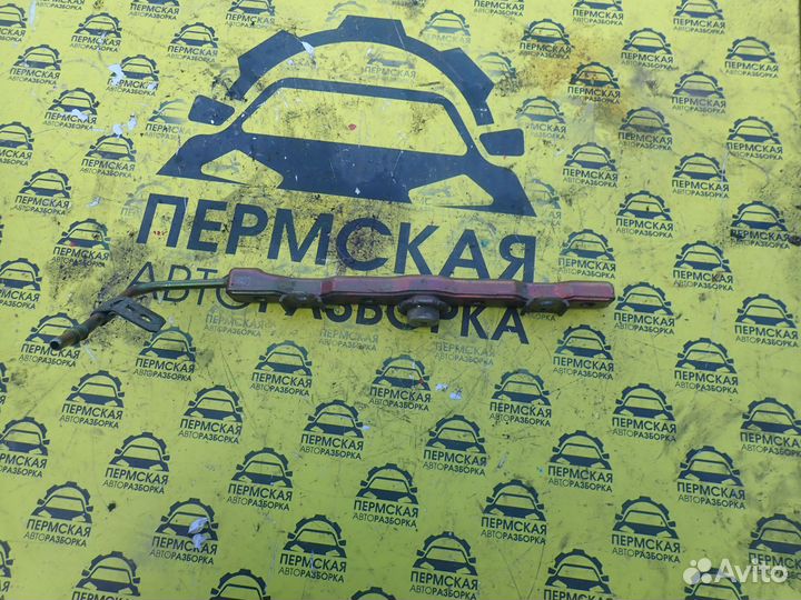 Рейка топливная (рампа) для Toyota Corolla E12 200